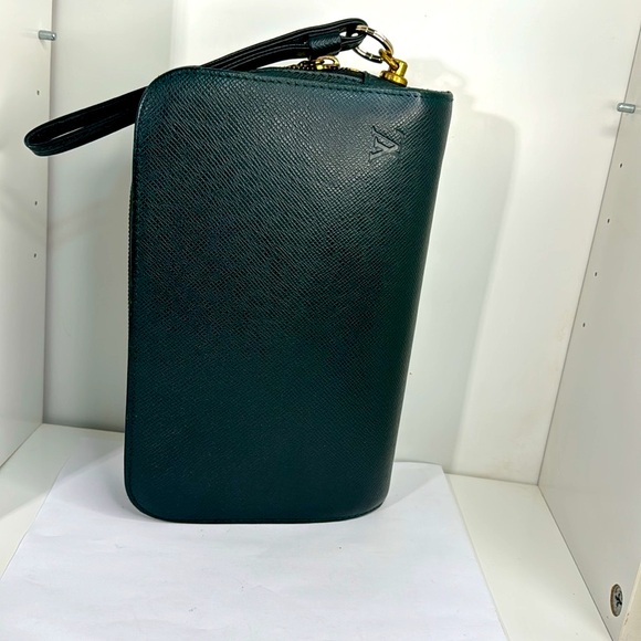 Louis Vuitton Taiga Brifcase for man a beautiful green - Picture 7 of 10